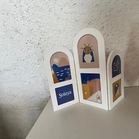 Maison De A Pierre La