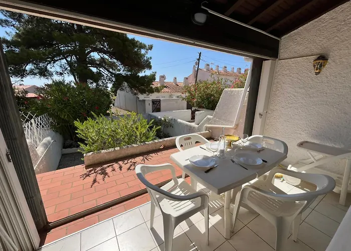 Maison De A Pierre La Villa *