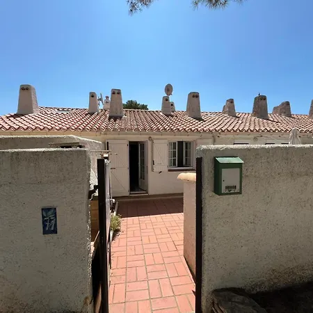 Maison De A Pierre La Villa *